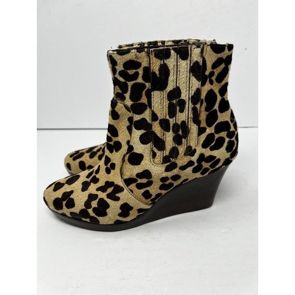 Boden Leopard Print Calf Hair Leather Wedge Slip On Ankle Booties Size 38/7 - Picture 3 of 10